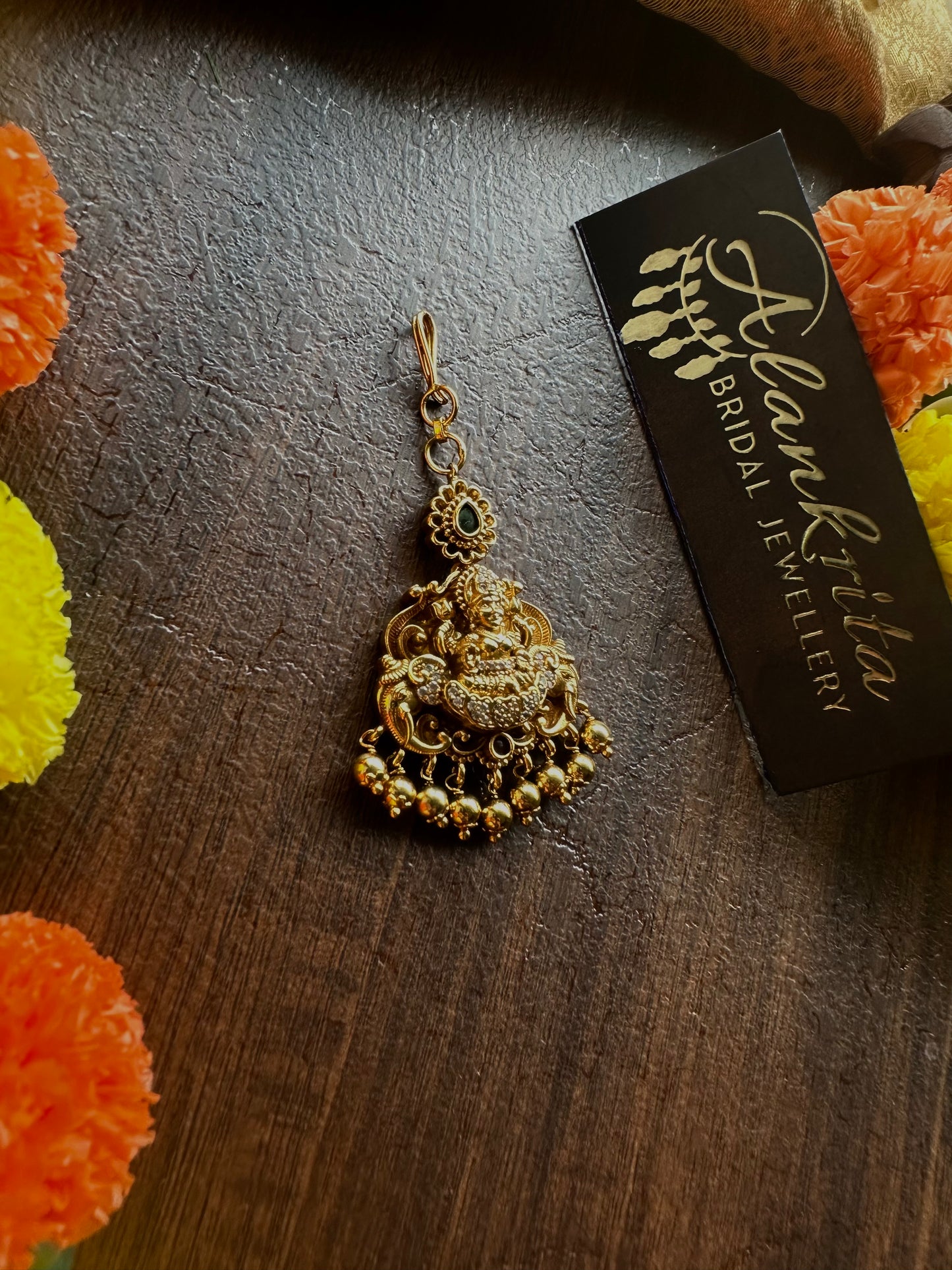 Antique Chutti / Tikka with Golden Beads