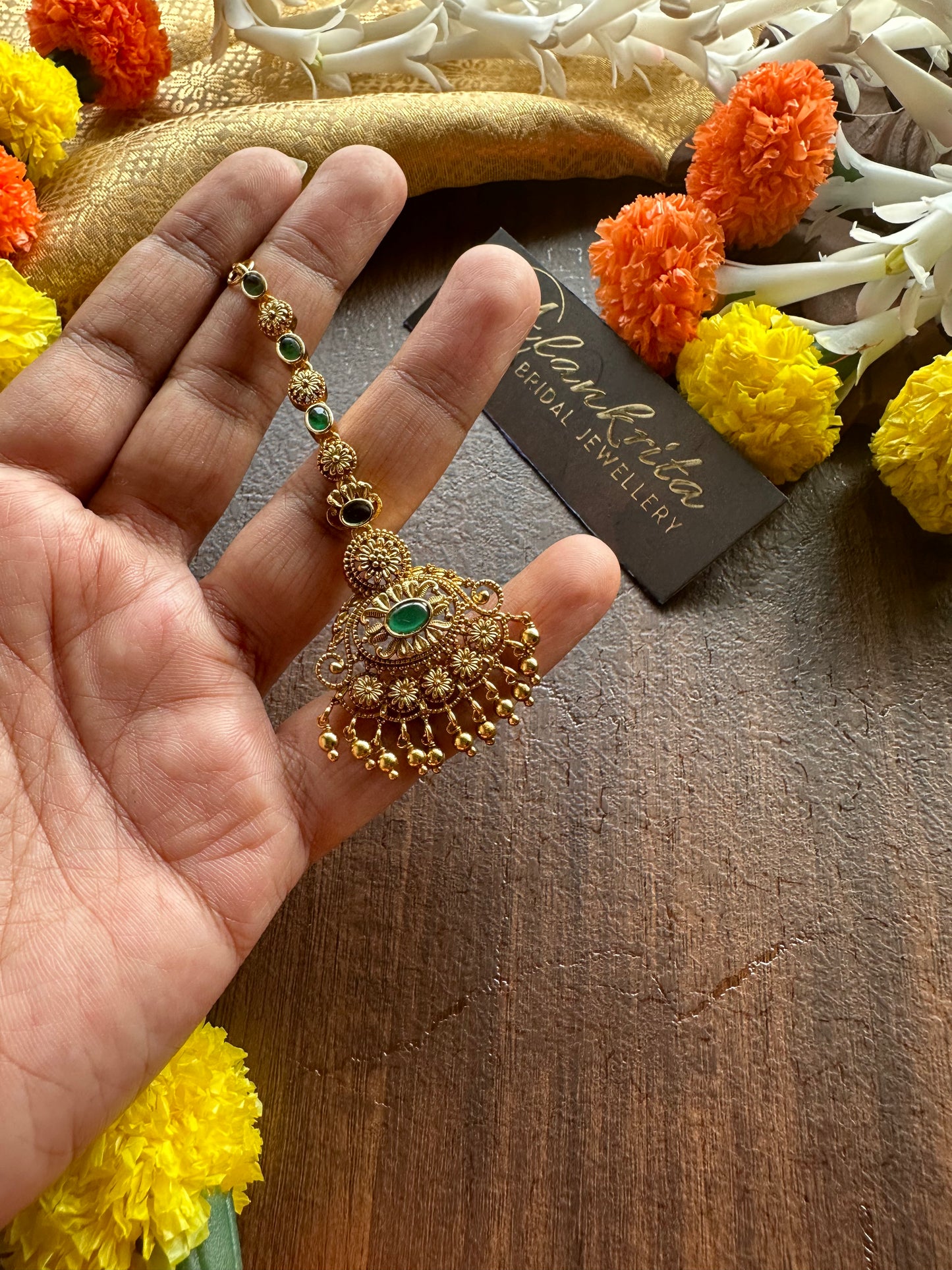 Antique Chutti / Tikka with Kemp Stones