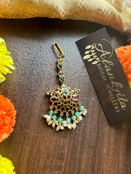 Kemp Chutti / Tikka with Pastel Green Beads