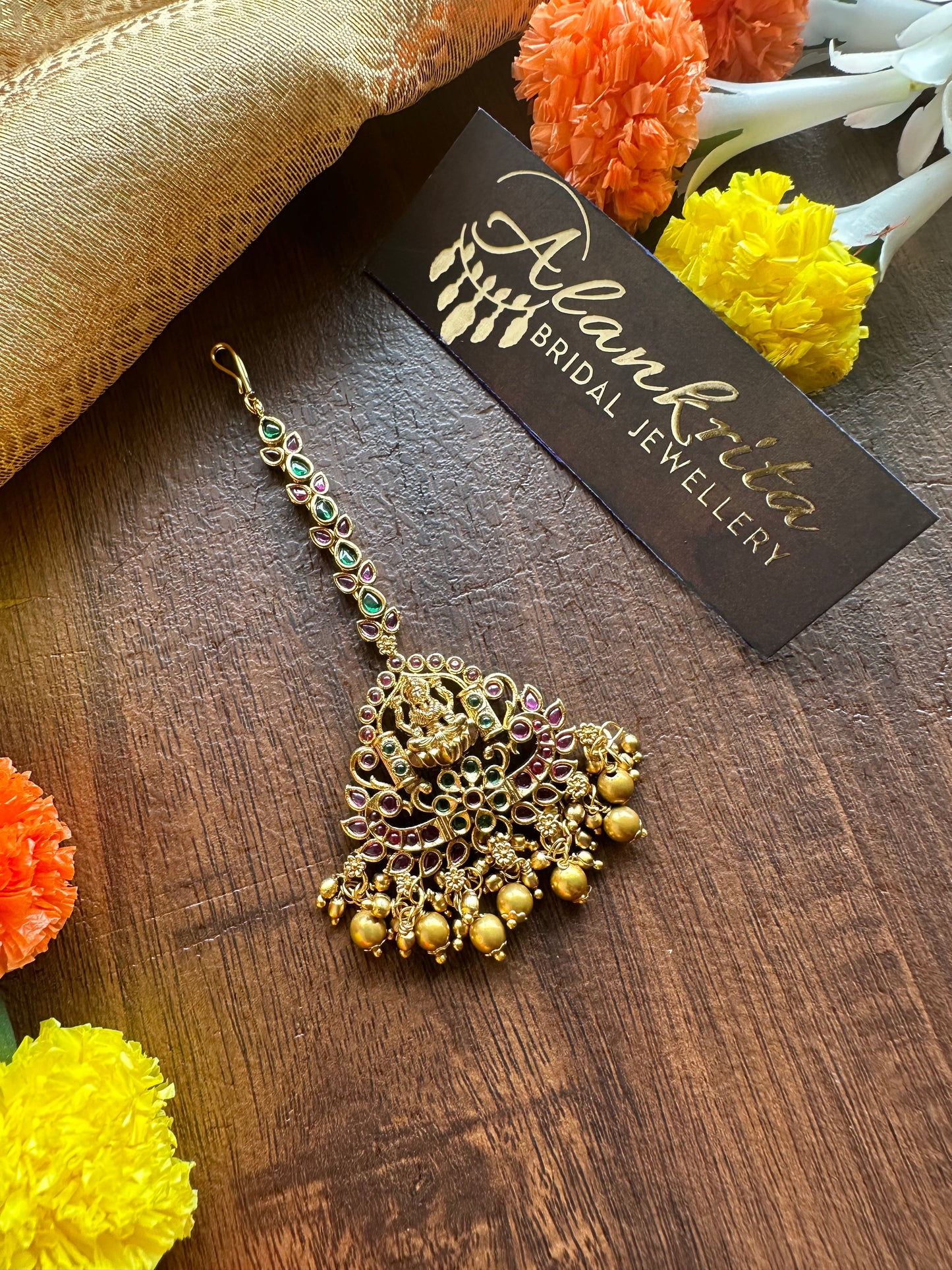 Lakshmi Kemp Chutti / Tikka with Golden Beads