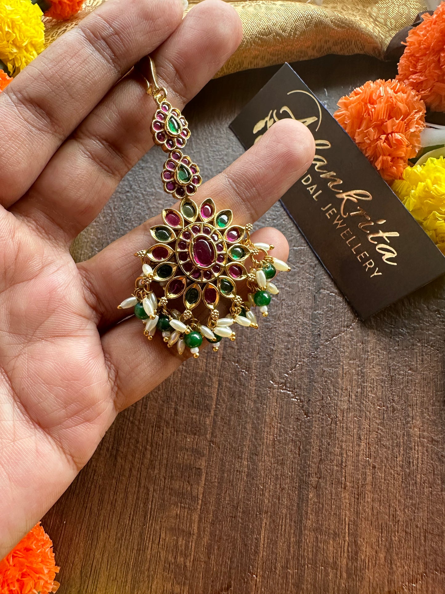 Floral Kemp Chutti / Tikka with Green & Rice Pearl Beads