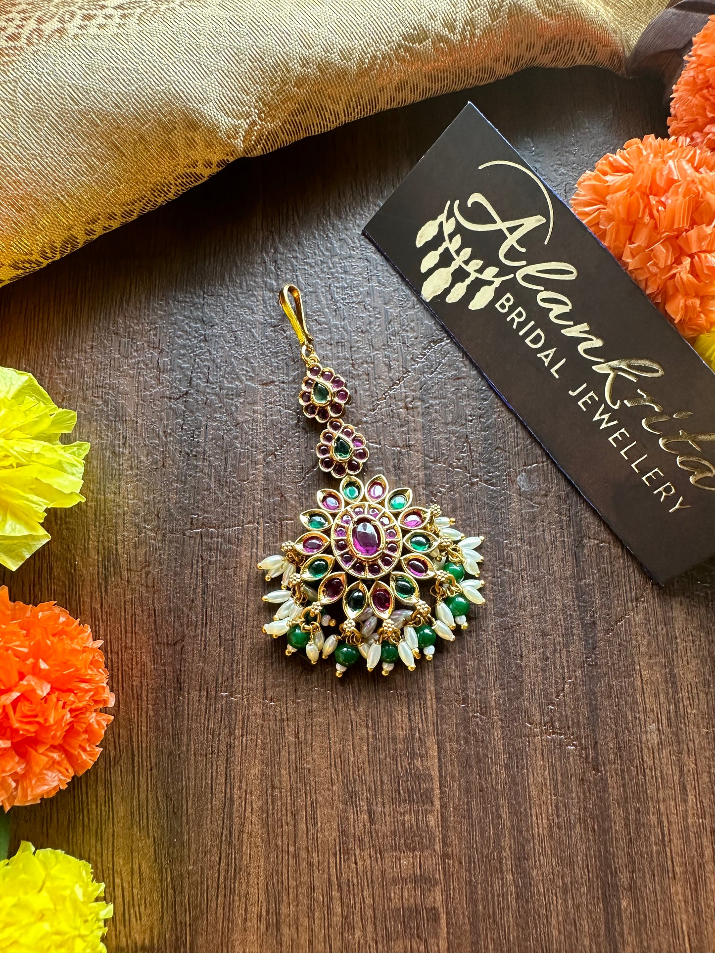 Floral Kemp Chutti / Tikka with Green & Rice Pearl Beads