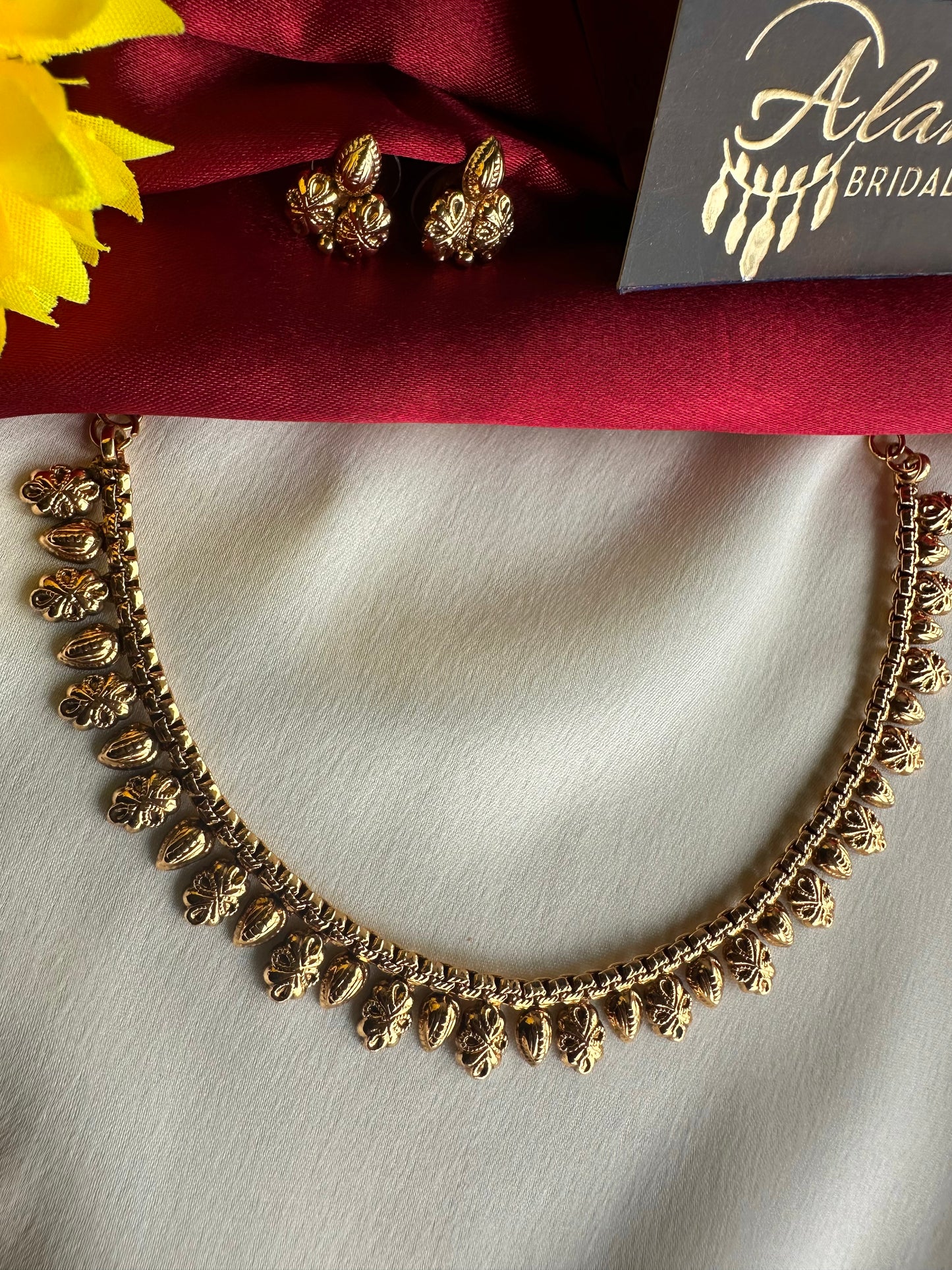 Premium Gold Look Alike Short Necklace
