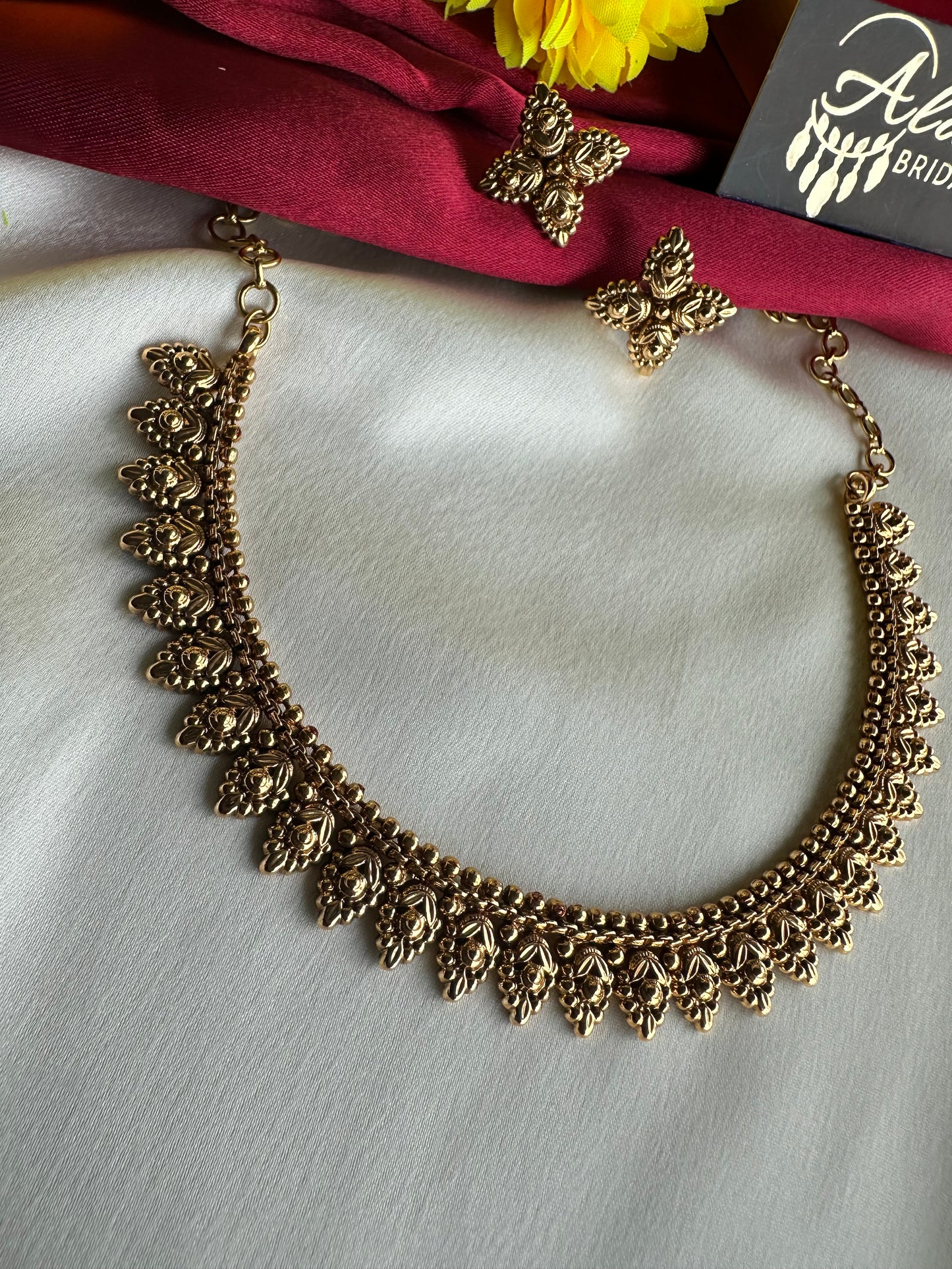 Premium Gold Look Alike Short Necklace