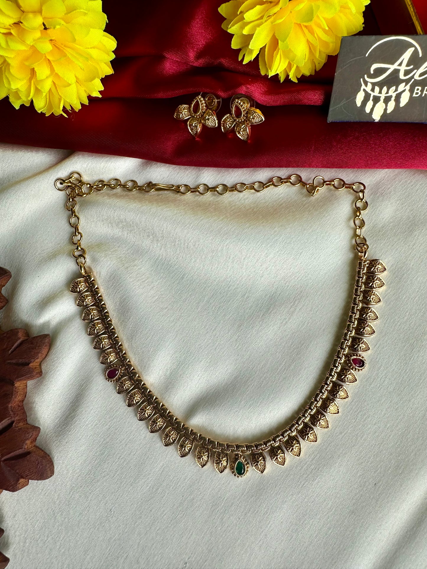 Premium Gold Look Alike Short Necklace