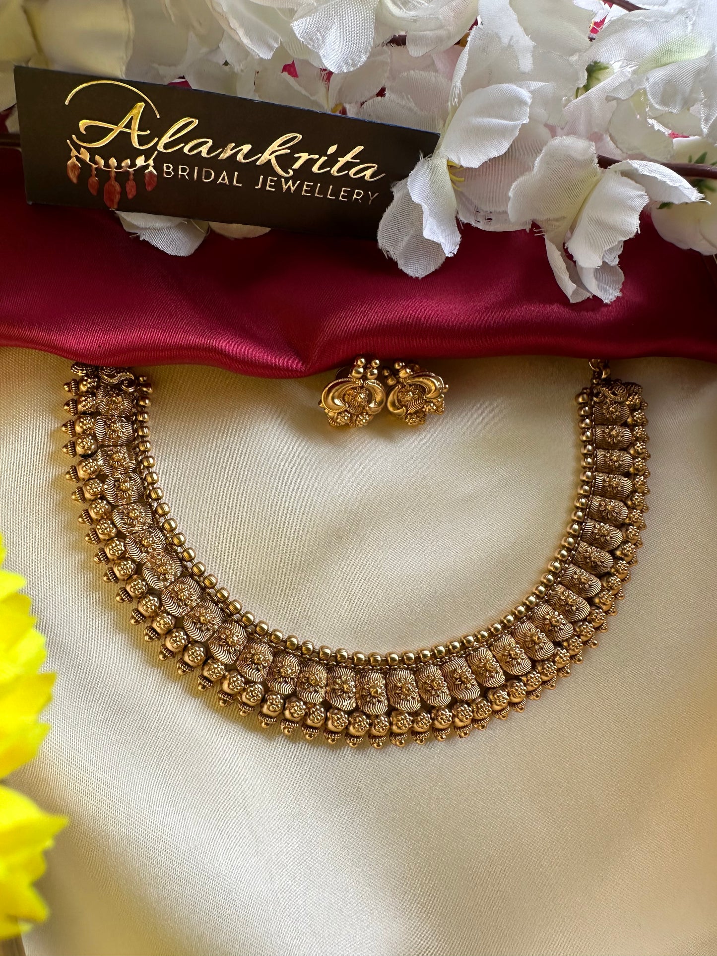 Premium Gold Look Alike Short Necklace