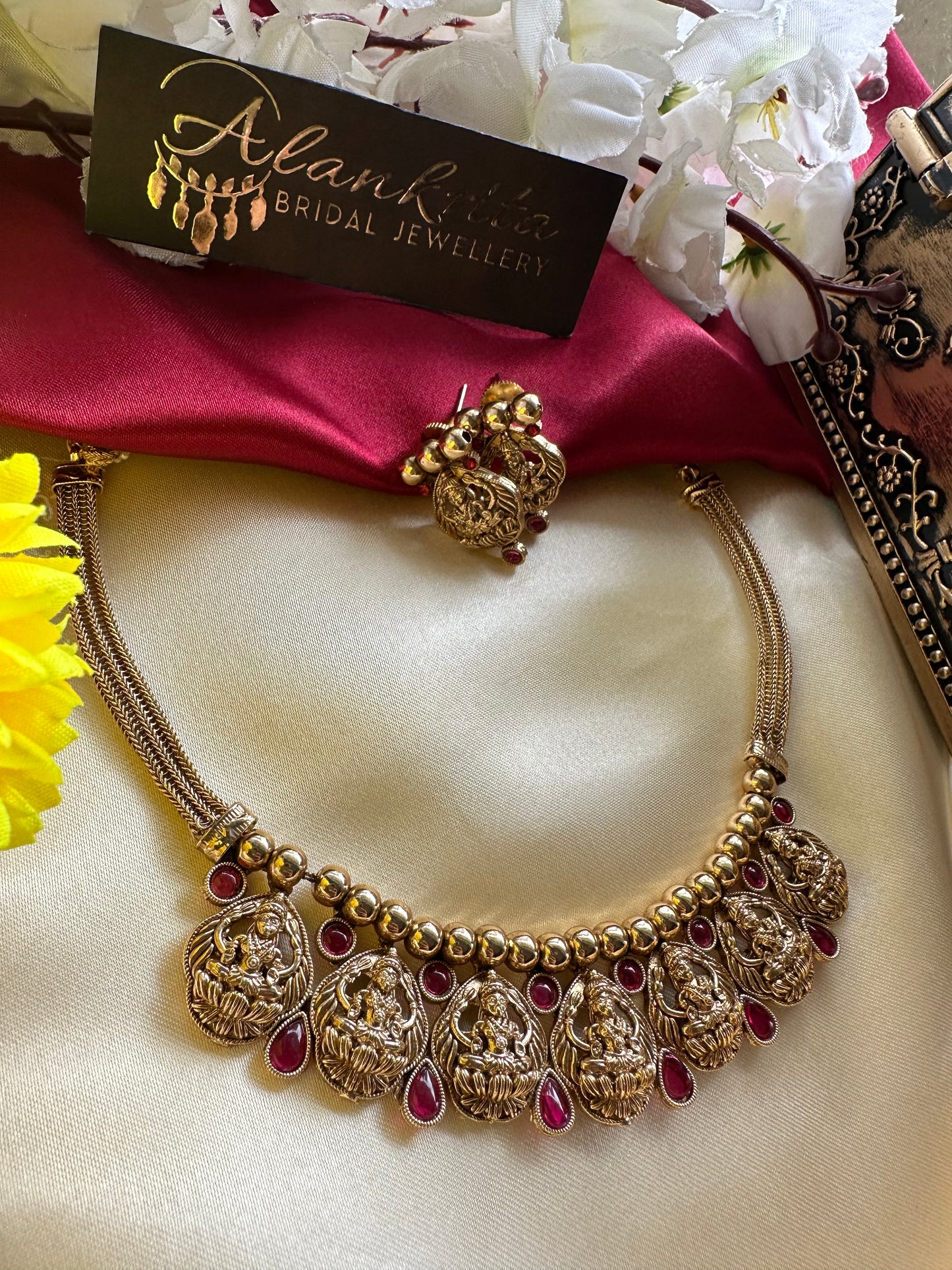 Premium Lakshmi Short Necklace with Kemp Stones