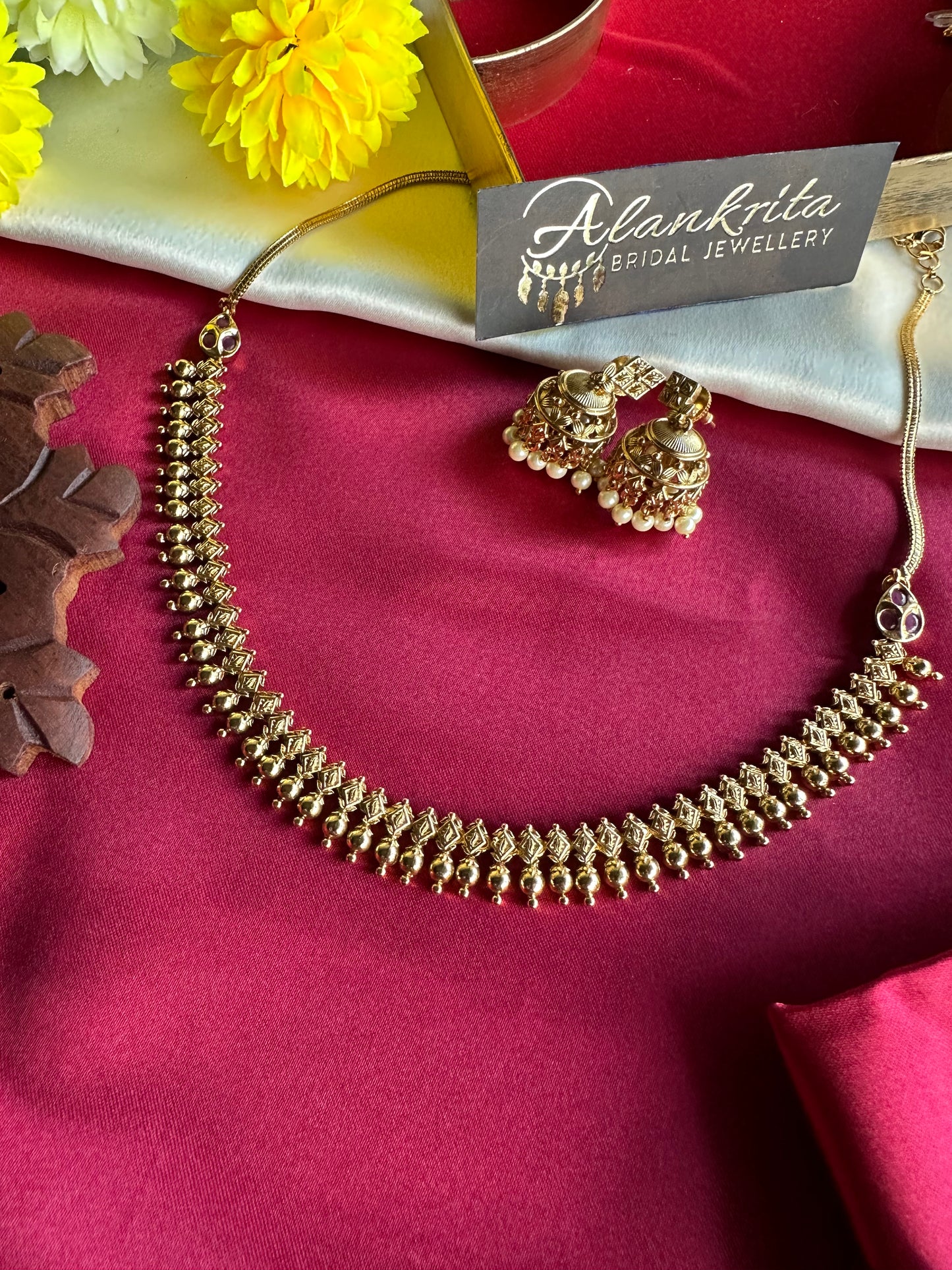 Premium Gold Look Alike Short Necklace