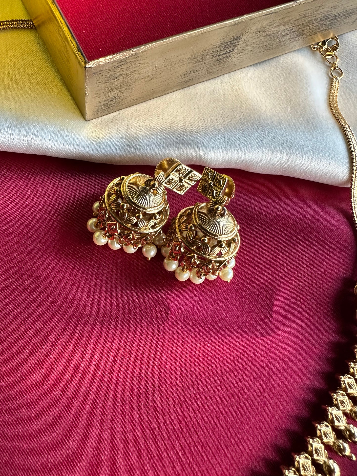 Premium Gold Look Alike Short Necklace