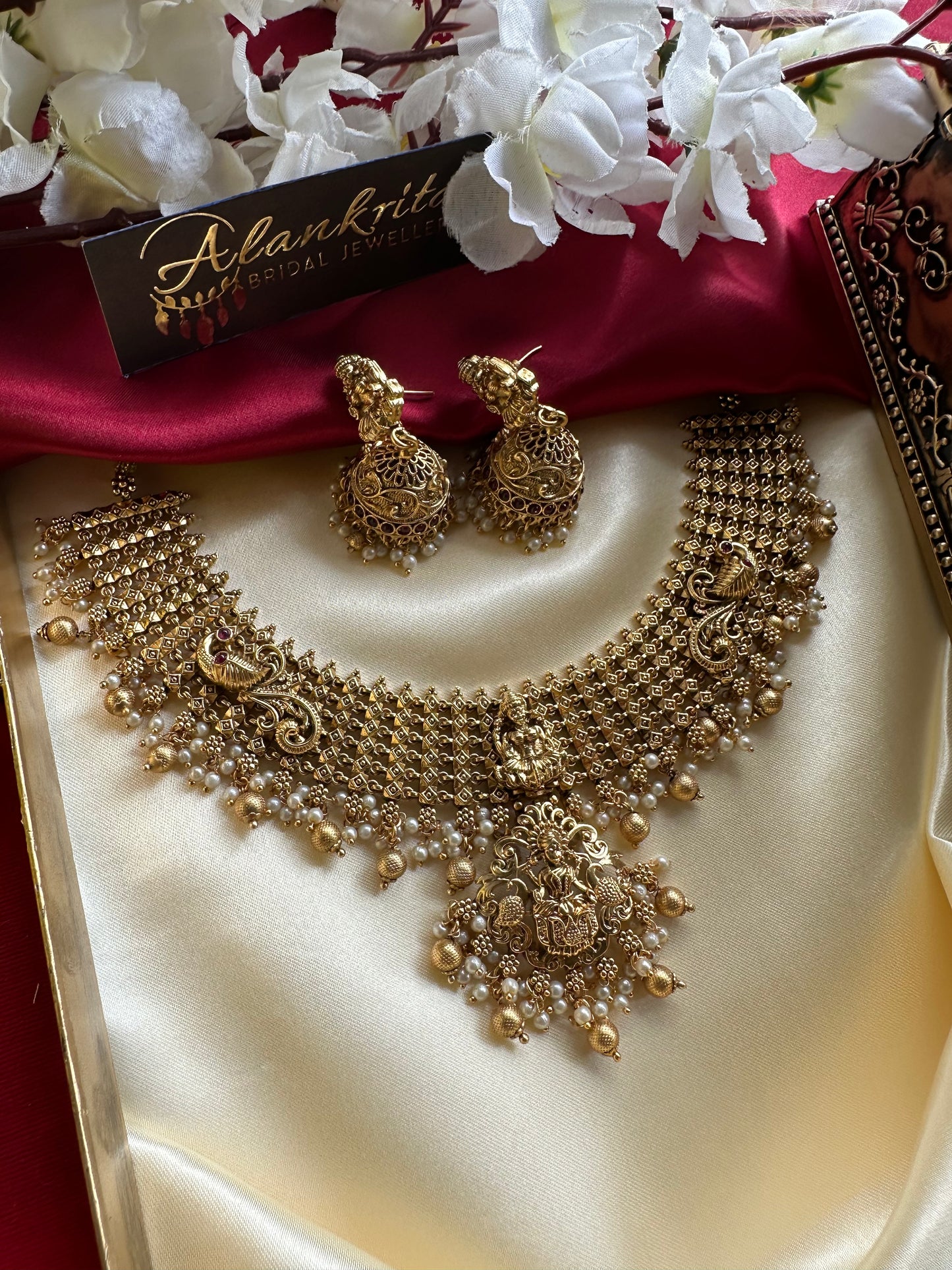 Premium Lakshmi Short Necklace with Jhumka