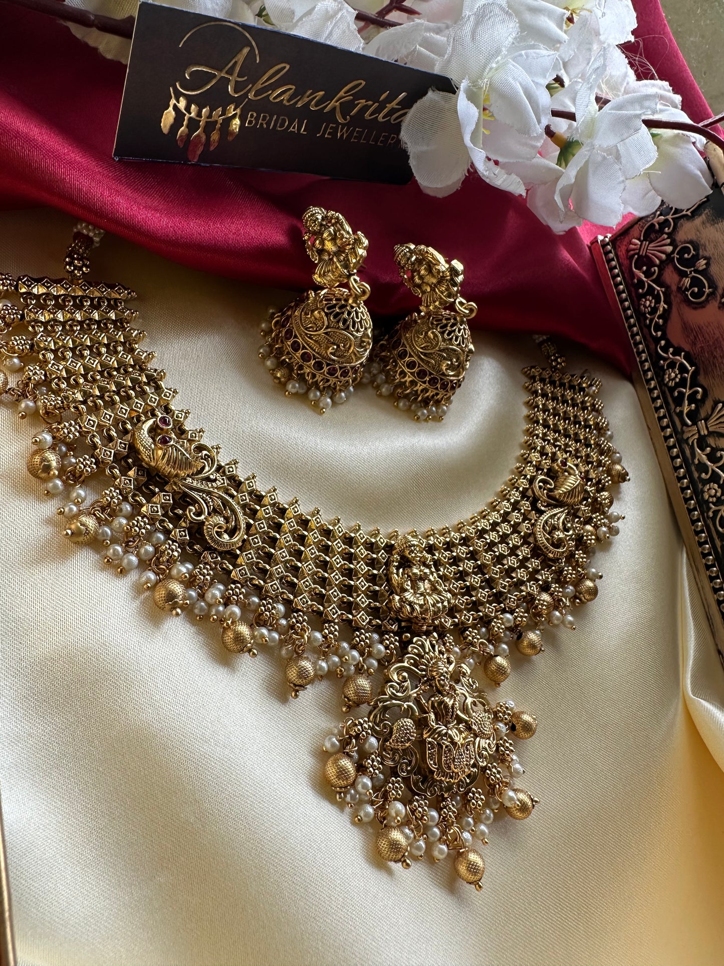 Premium Lakshmi Short Necklace with Jhumka