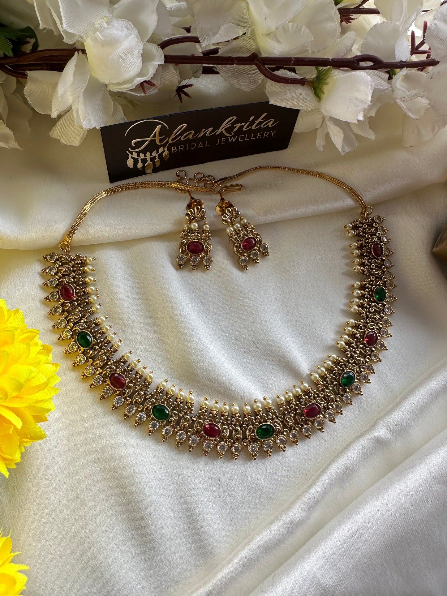 Premium Gold Look Alike Short Necklace