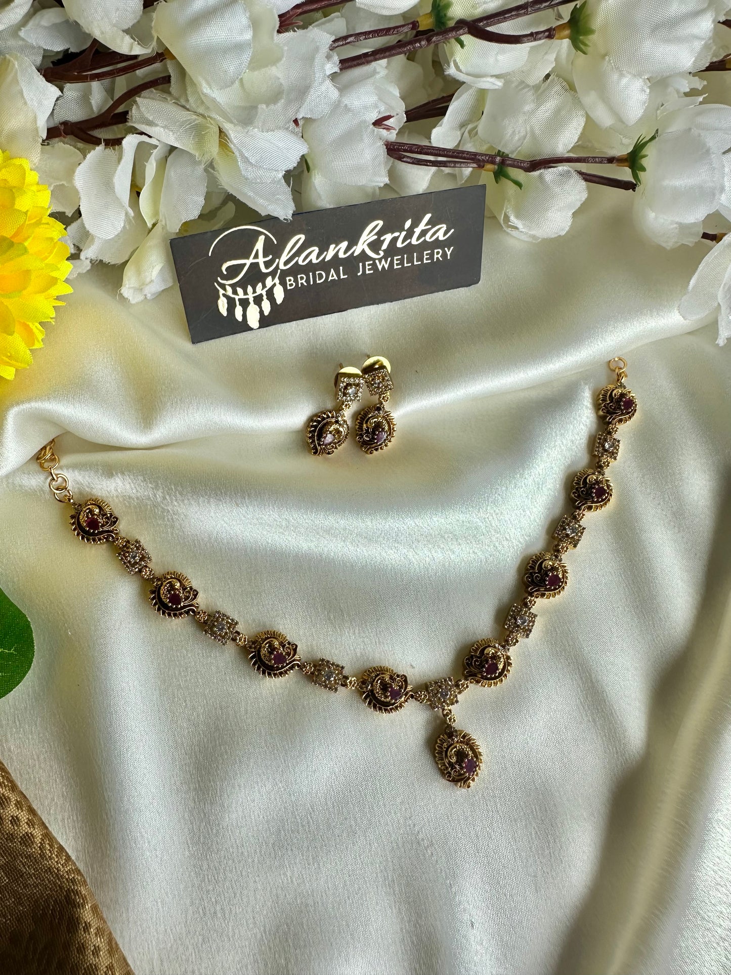 Premium Antique Peacock Short Necklace