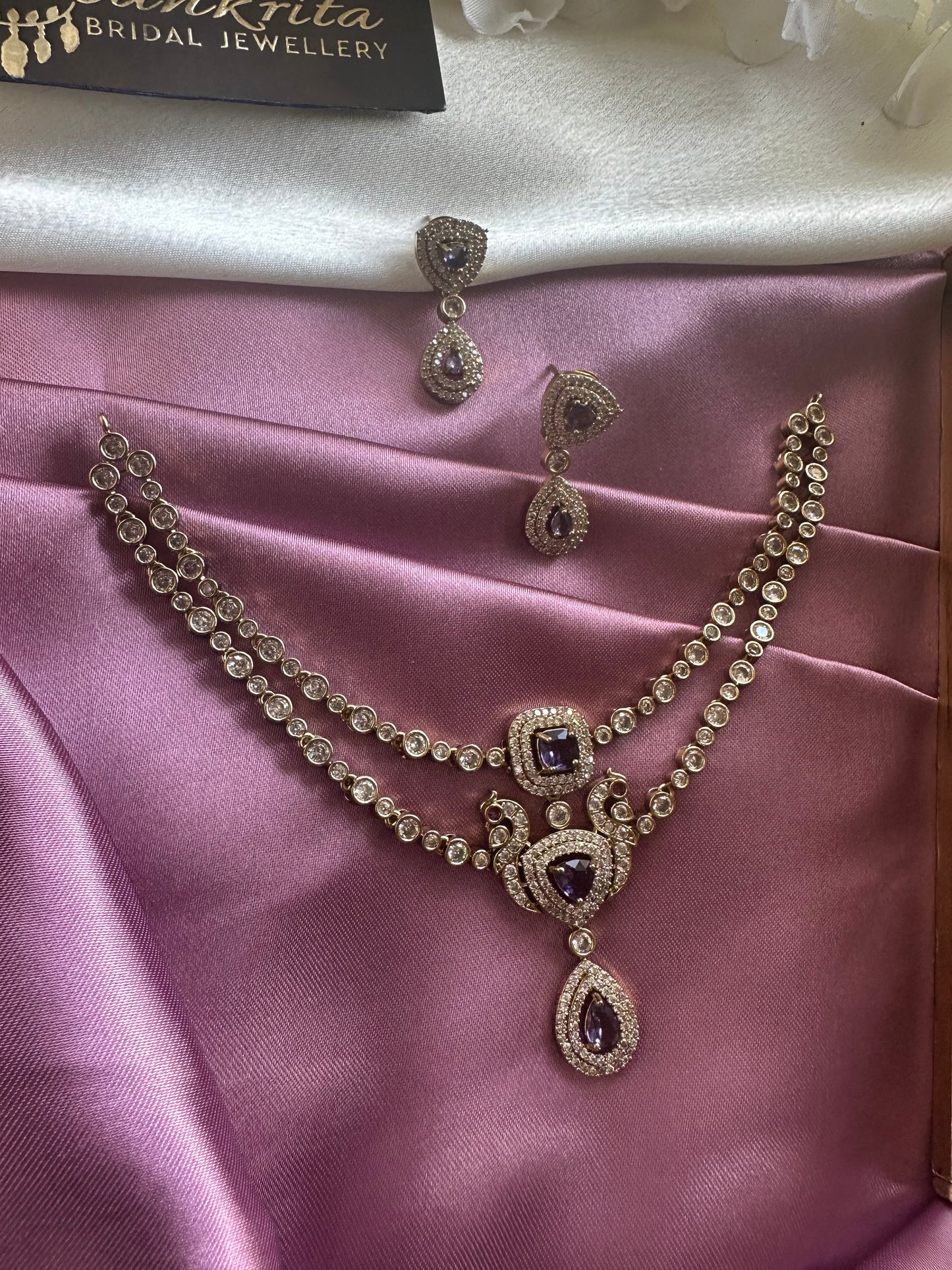 Two Layered Victorian Purple Short Necklace