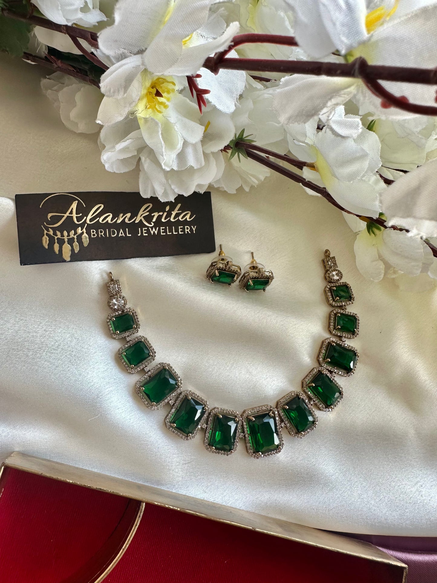 Victorian Green Short Necklace with AD Stones