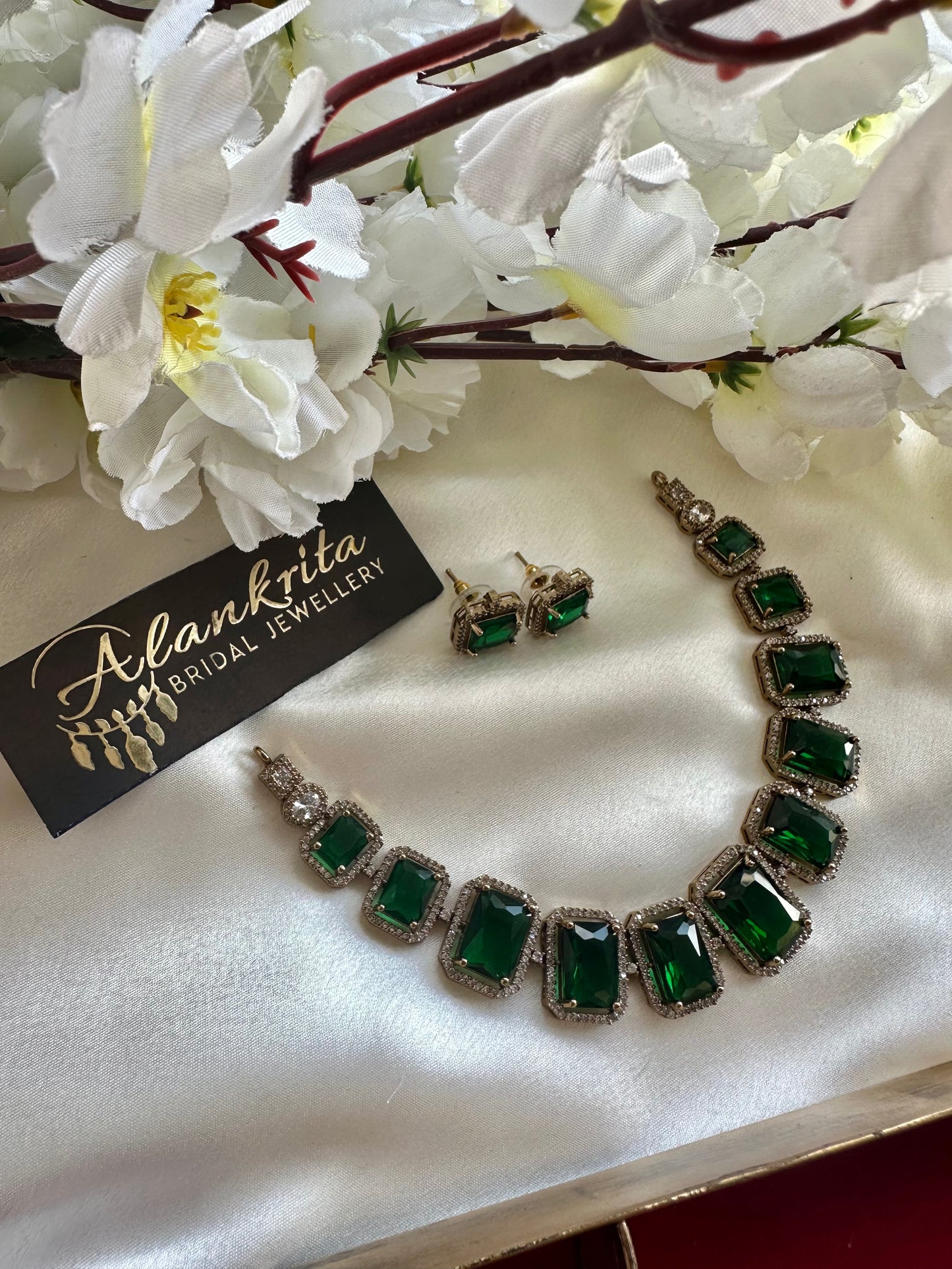 Victorian Green Short Necklace with AD Stones