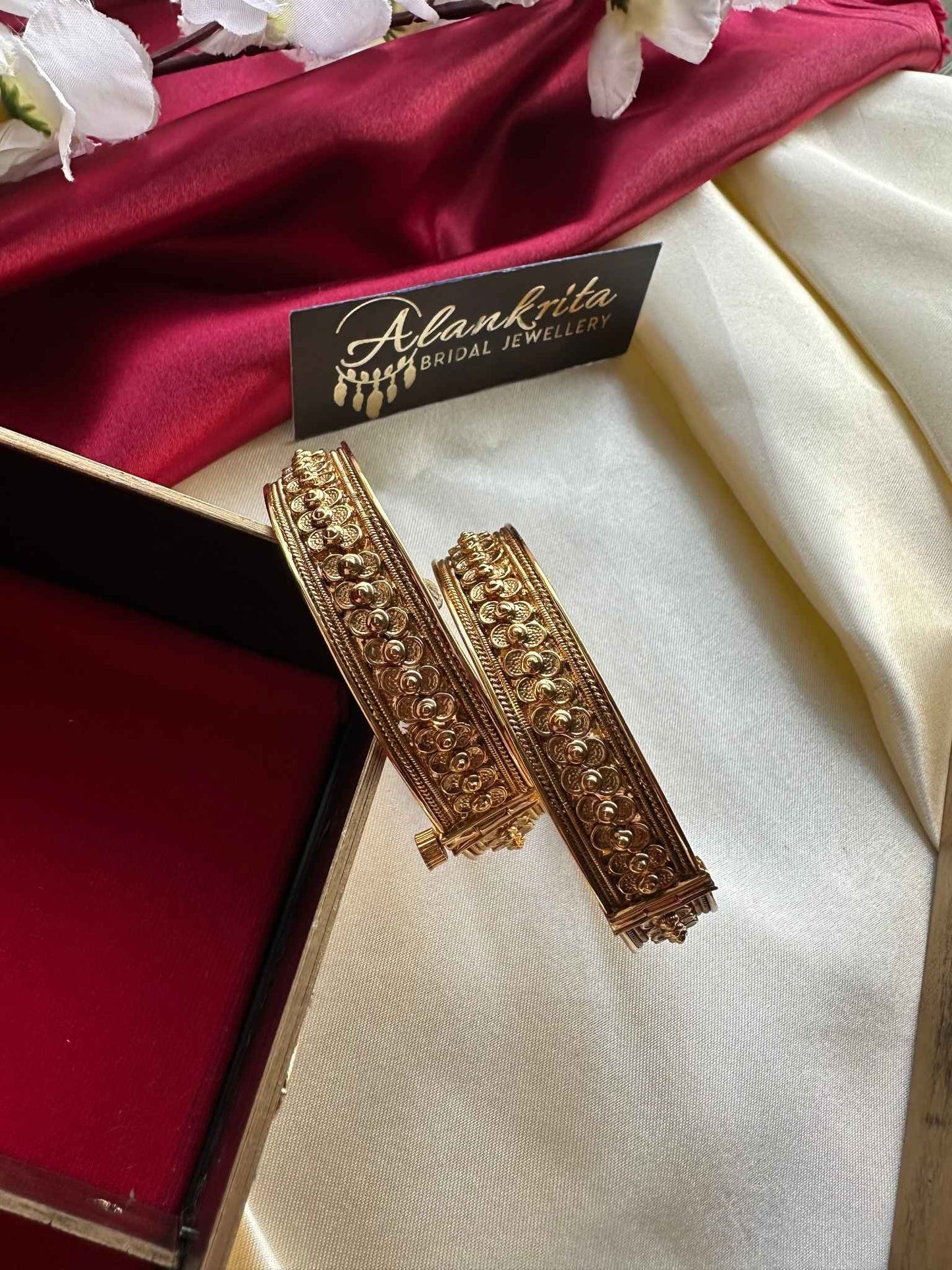 Premium Gold Look Alike Bangles