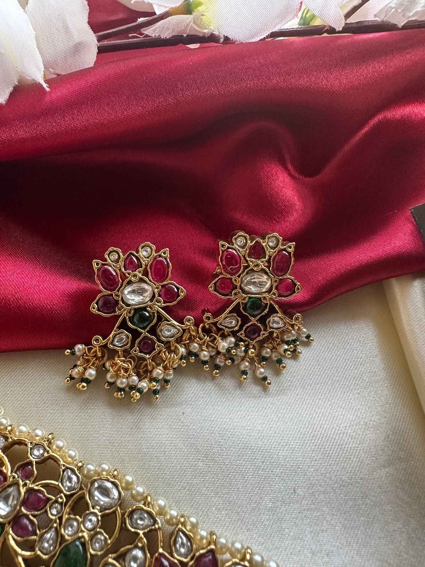 Premium Antique Kemp Choker with Cluster Drops