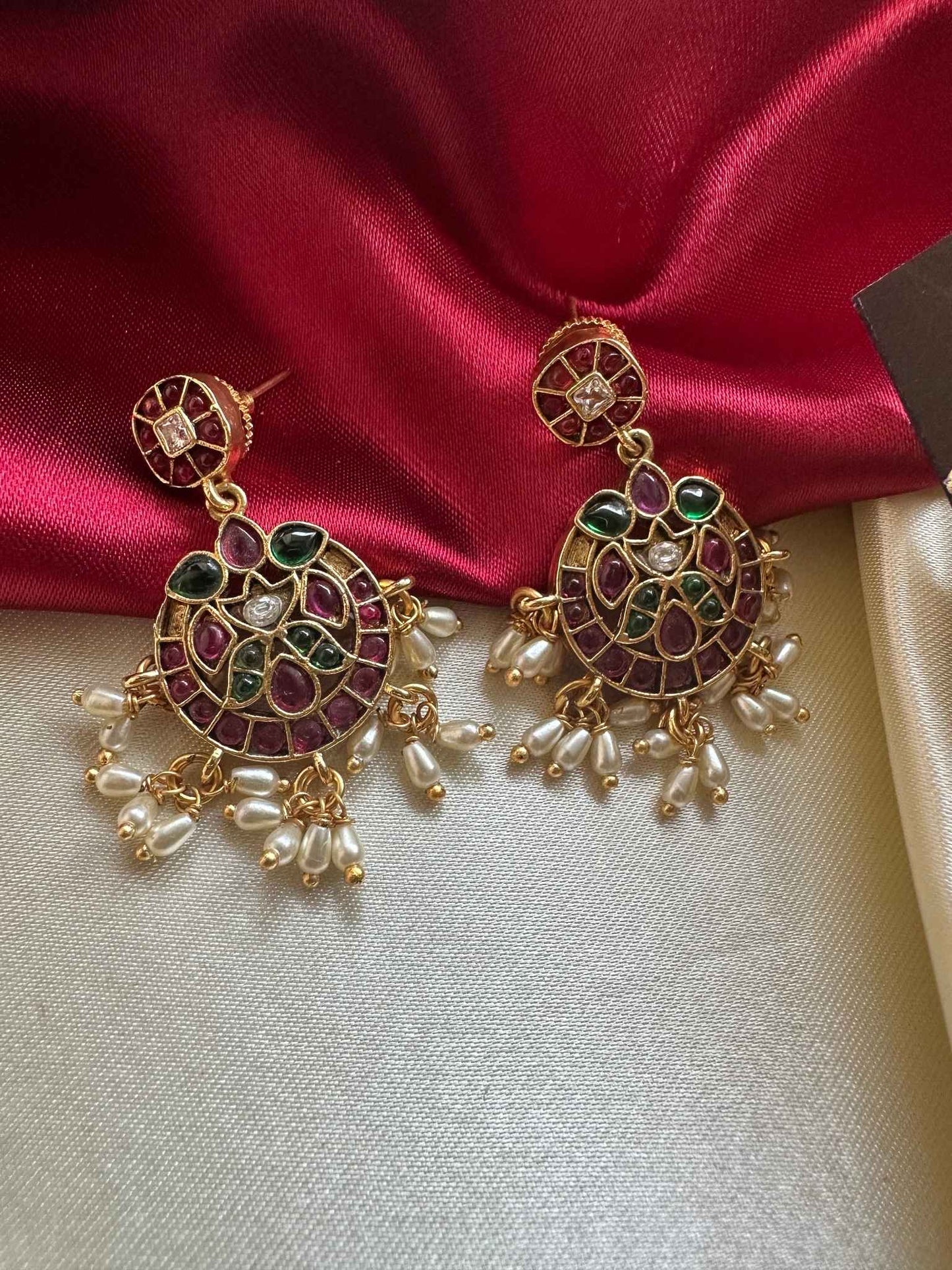 Premium Antique Kemp Choker with Kundan Stones & Moon Drop