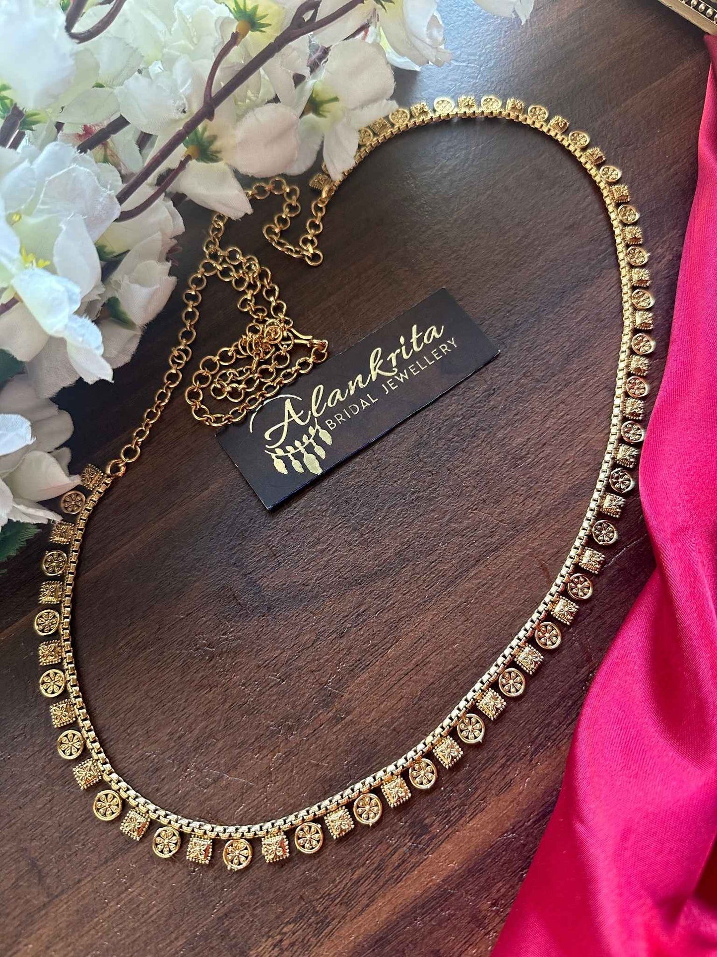 Simple Gold Look Alike Thin Hip Chain