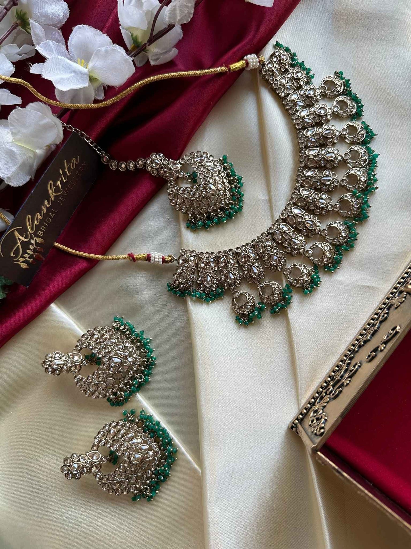 Premium Kundan Choker Includes Tikka with Green Beads