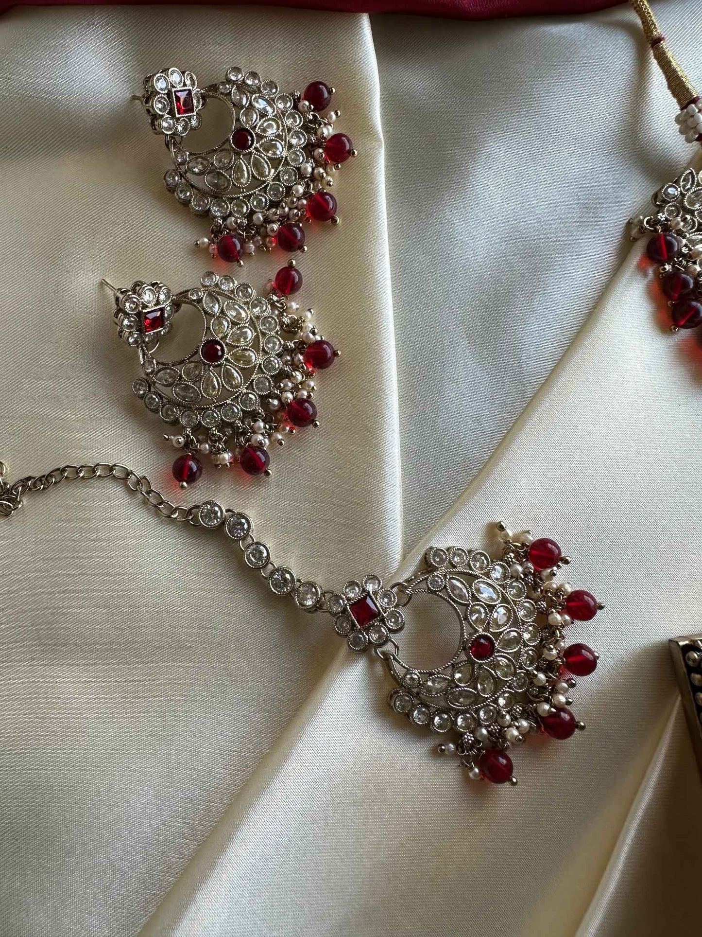 Premium Maroon Kundan Choker with TIkka