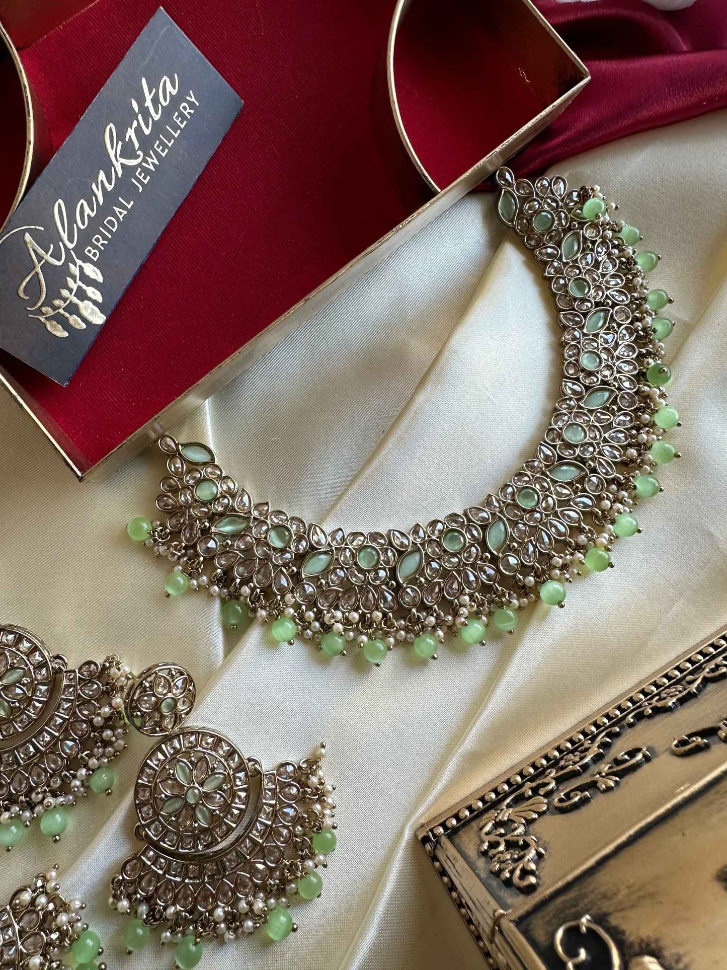 Premium Pastel Green Kundan Choker with Tikka