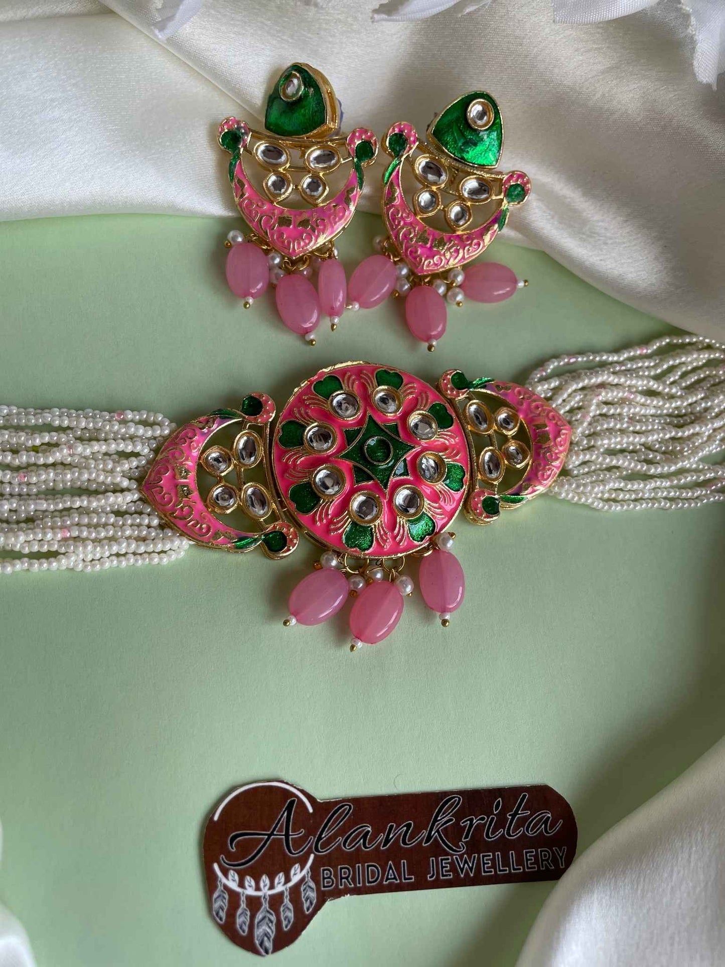 Pearl Beaded Kundan Choker with Pink Beads