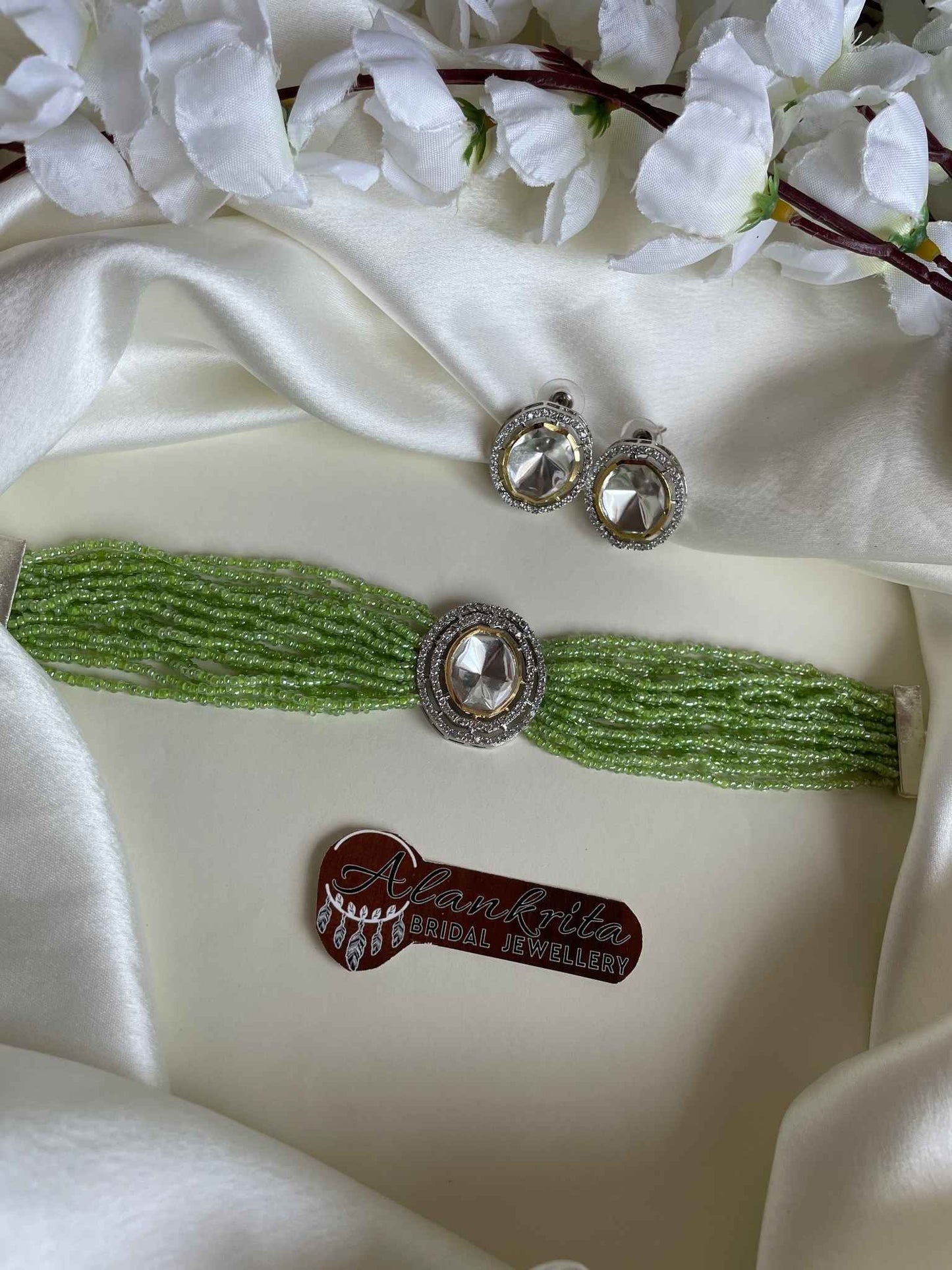 Simple Green Beaded Kundan Choker