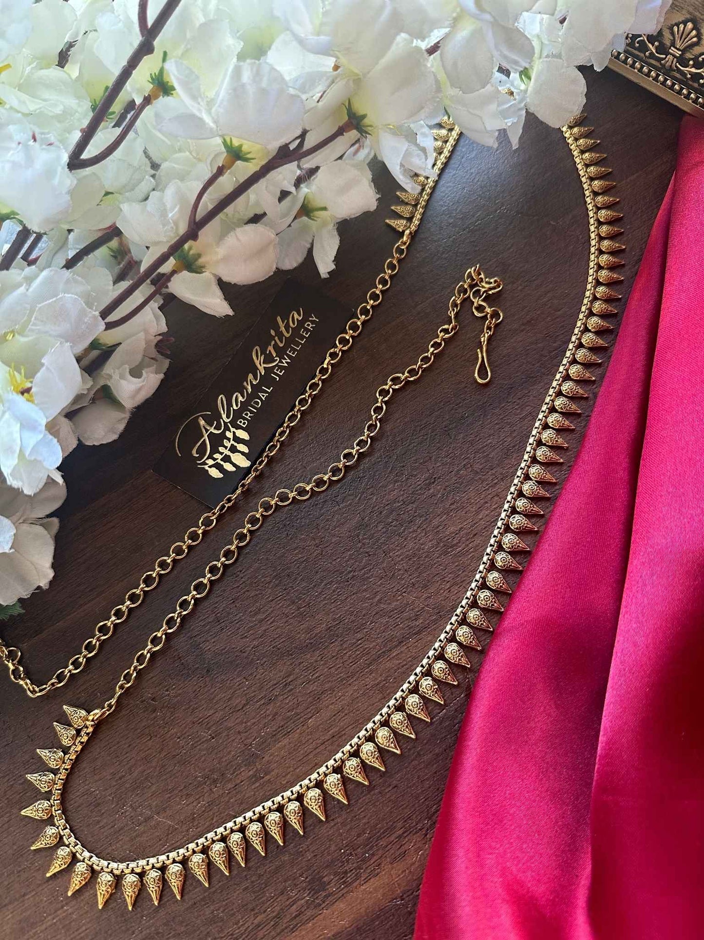 Simple Gold Look Alike Thin Hip Chain