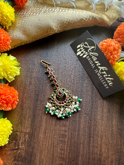 Premium Ruby Kemp Chutti / Tikka with Green Beads