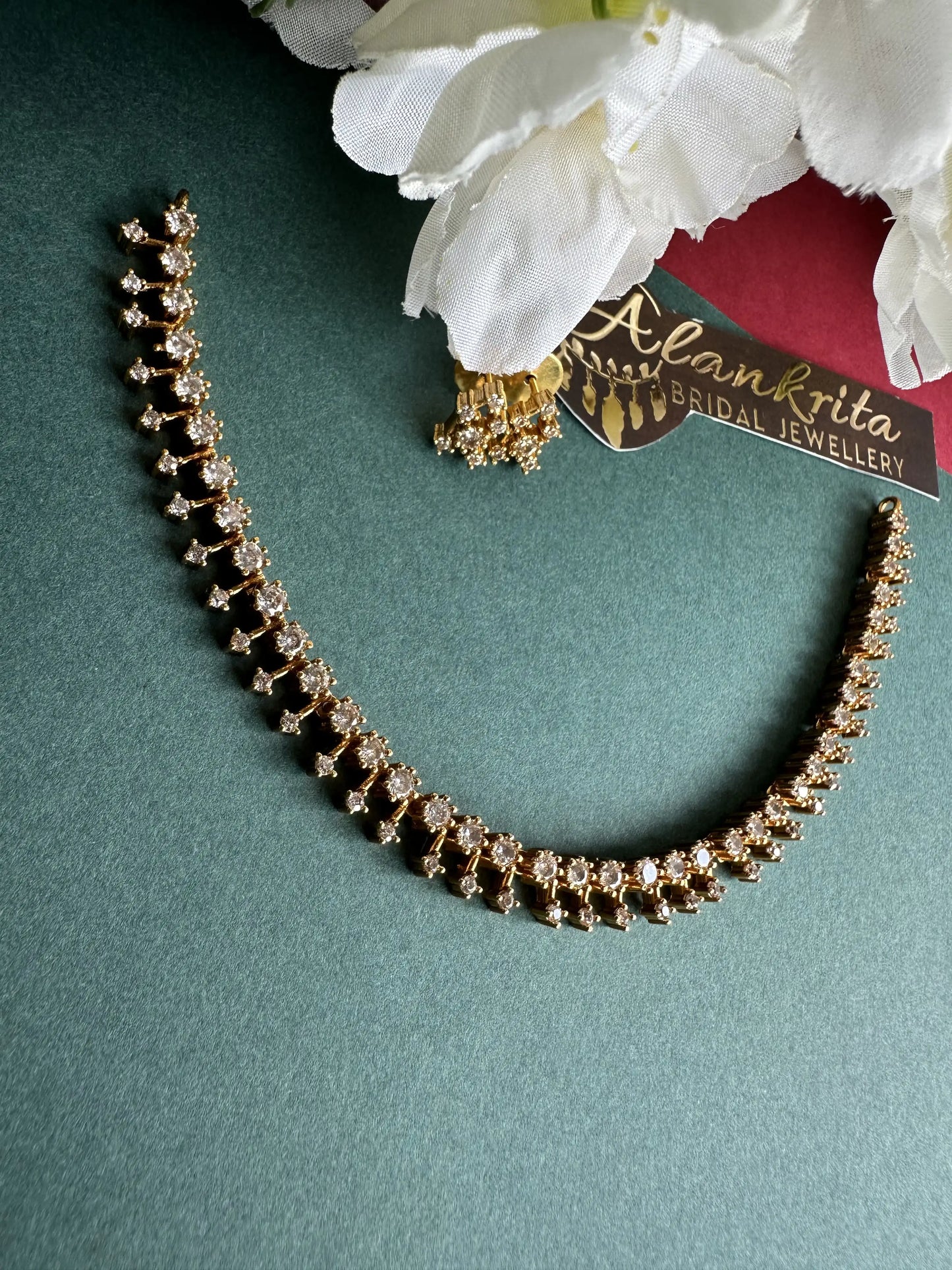 Simple Necklace with White AD Stones