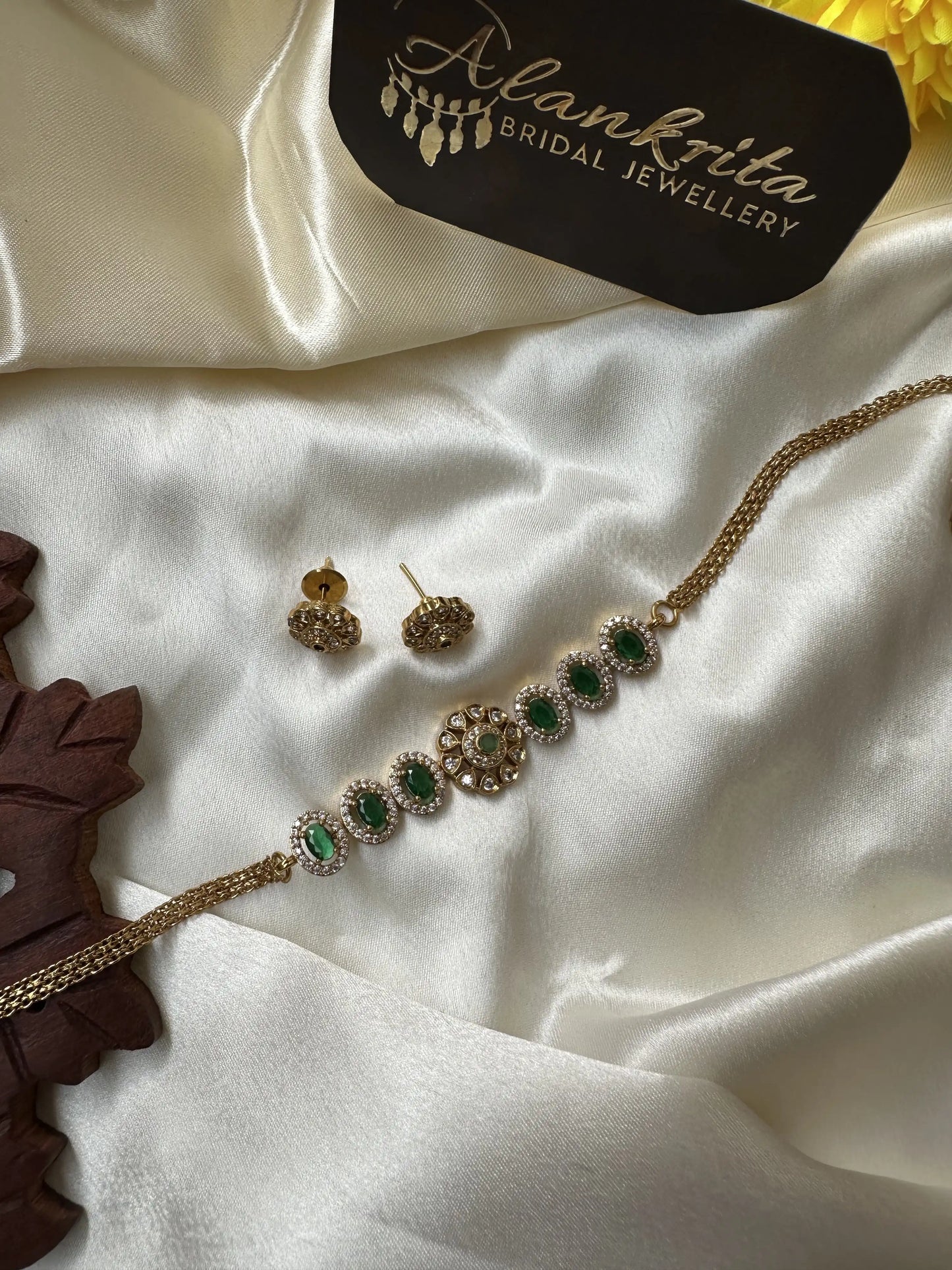 Simple Choker with Green Stones