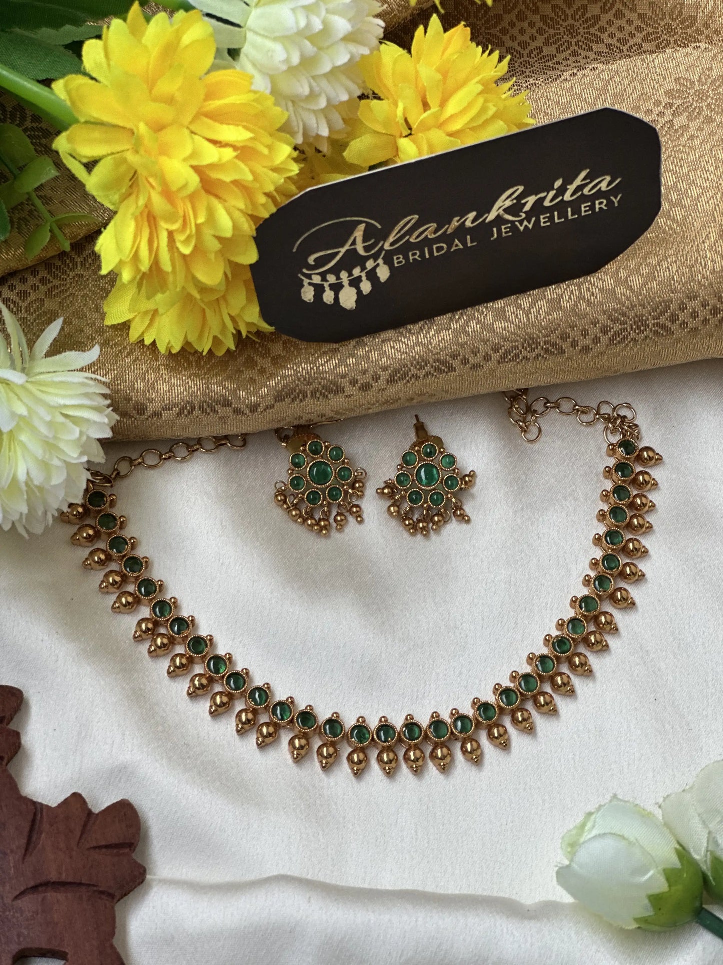Premium Green Kemp Short Necklace