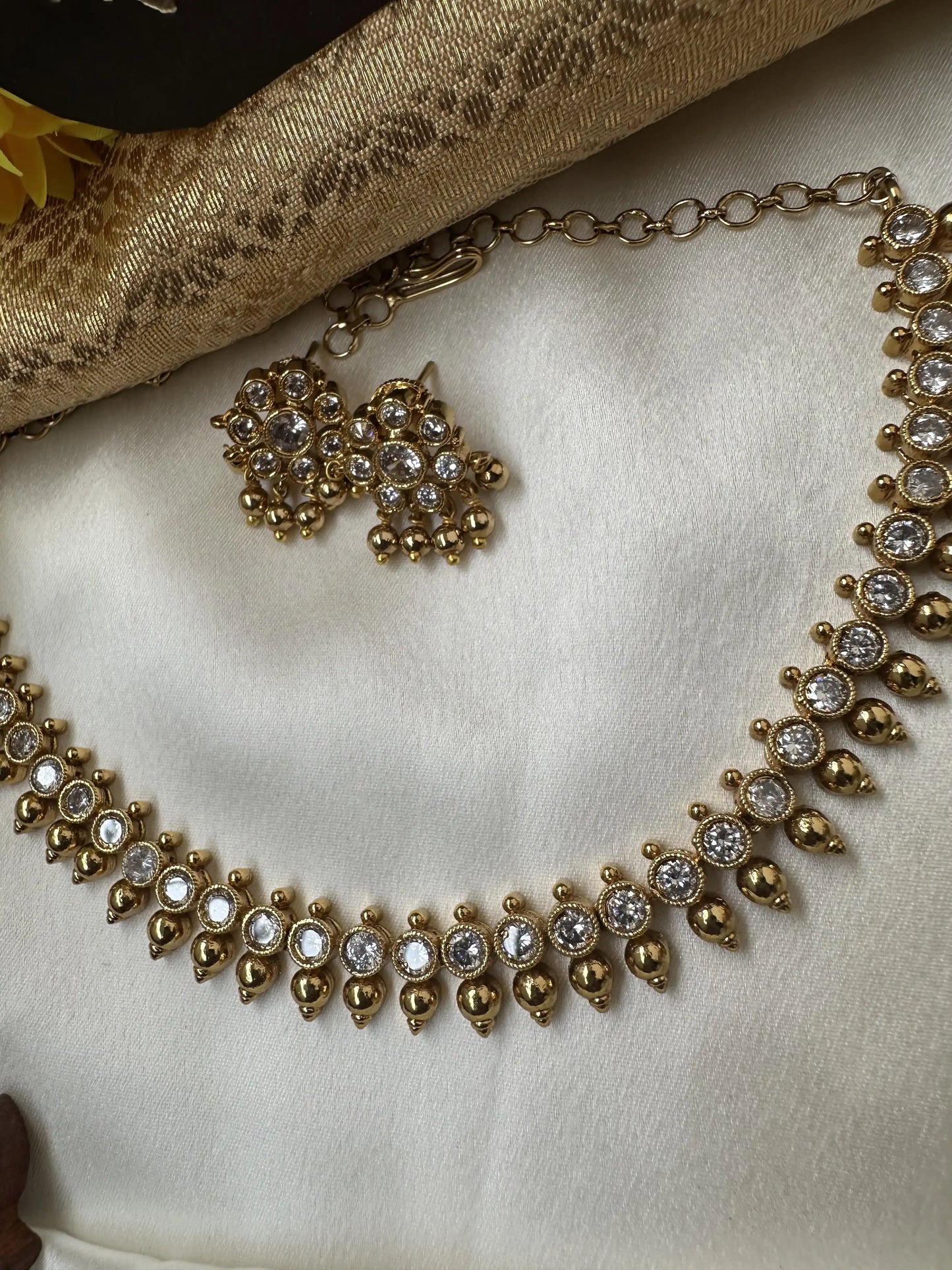 Premium Short Necklace with White Stones