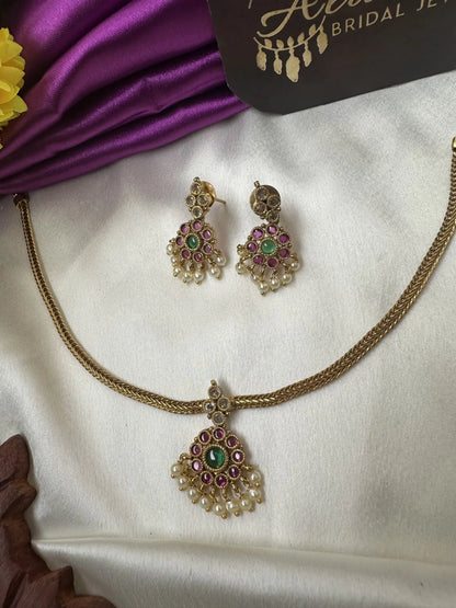 Simple Attigai with Kemp Stones