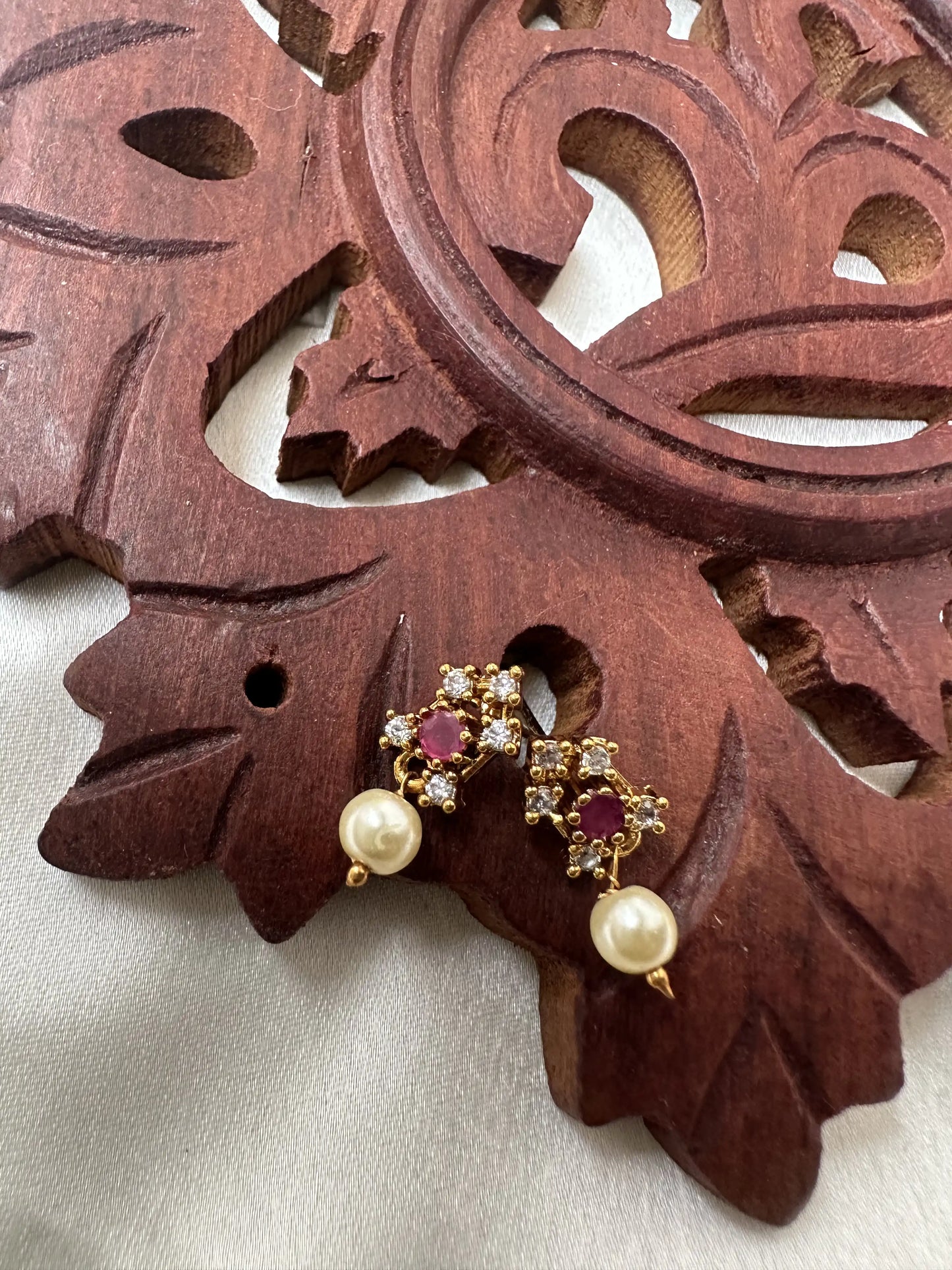 Simple Necklace with Ruby Stones