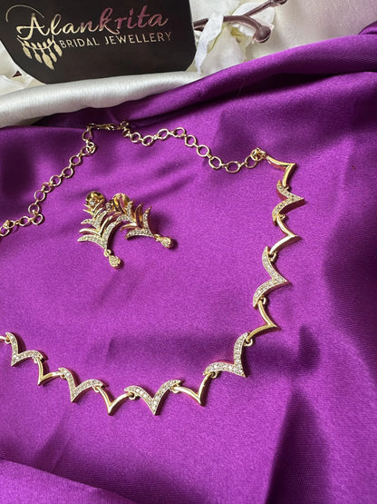 Diamond Patterned Necklace with AD Stones