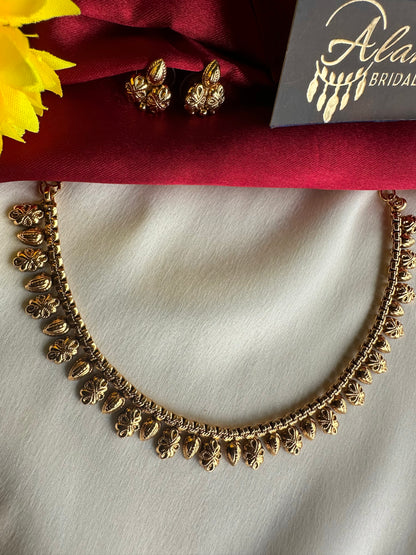 Premium Gold Look Alike Short Necklace
