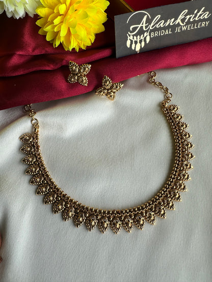 Premium Gold Look Alike Short Necklace