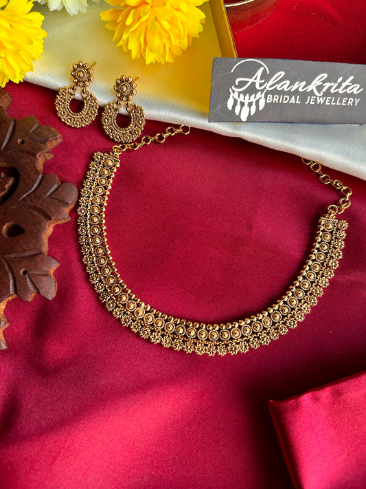 Premium Gold Look Alike Short Necklace