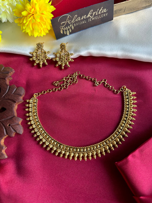 Premium Gold Look Alike Short Necklace