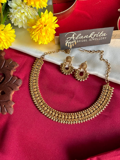 Premium Gold Look Alike Short Necklace