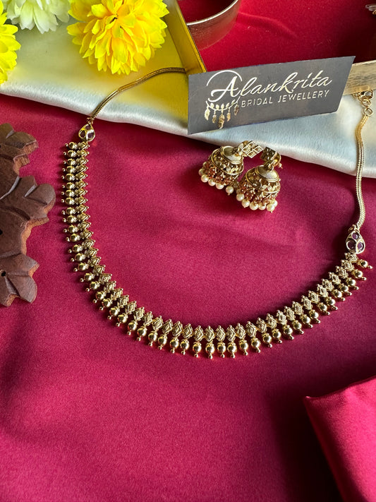 Premium Gold Look Alike Short Necklace