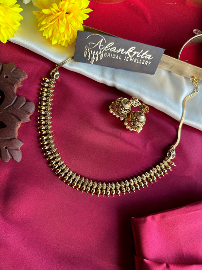 Premium Gold Look Alike Short Necklace