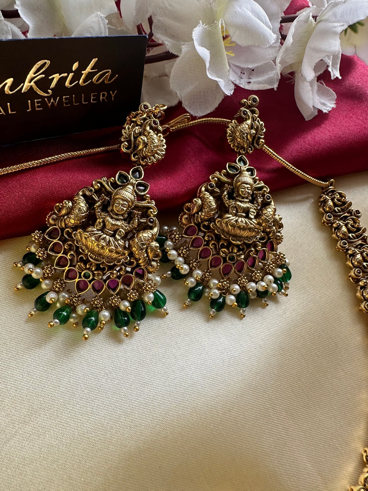 Premium Antique Lakshmi Short necklace with Green Beads