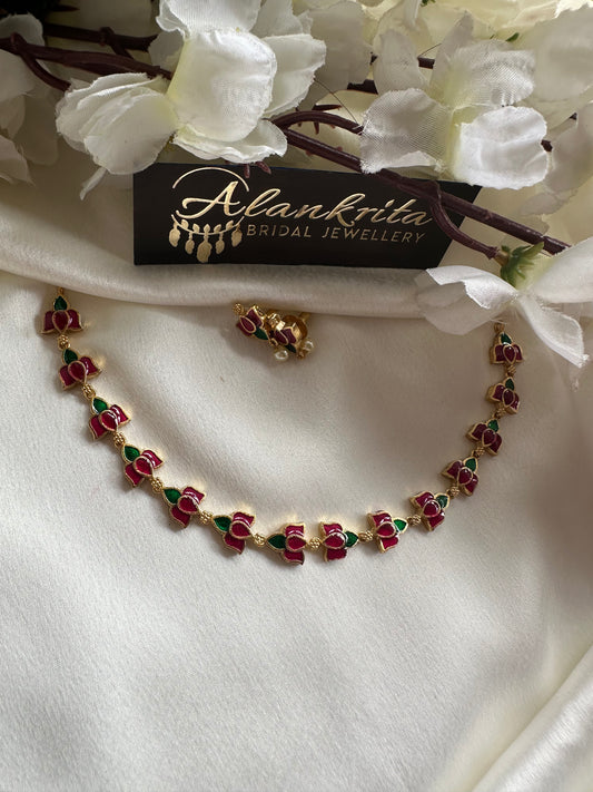Simple Lotus Short Necklace
