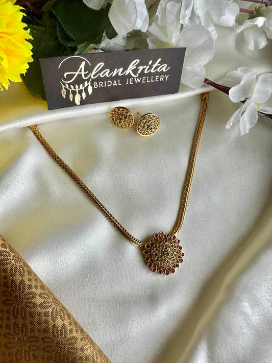 Simple Antique Short Necklace