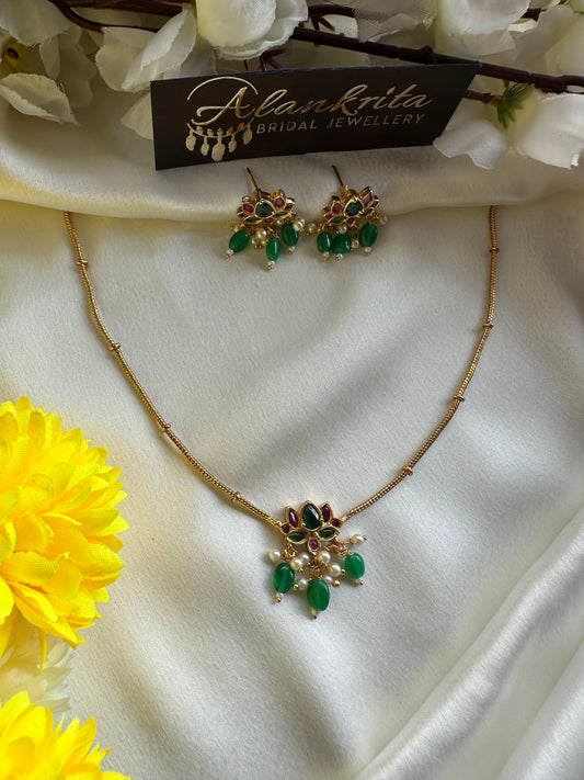Simple Short Lotus Necklace With Kemp Stones & Green Beads