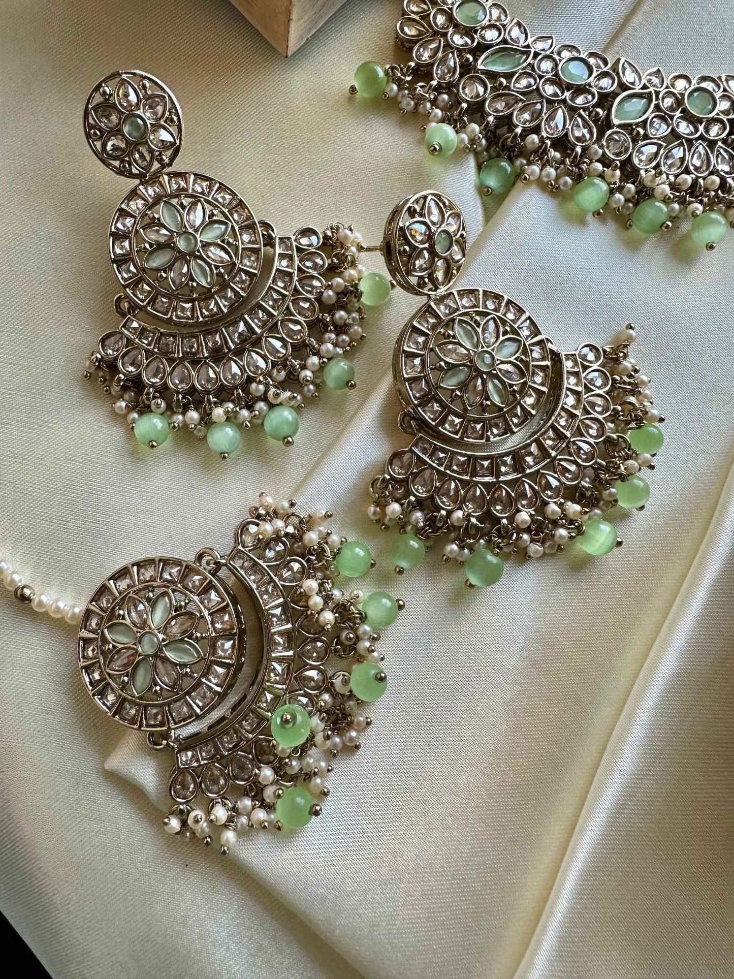 Premium Pastel Green Kundan Choker with Tikka